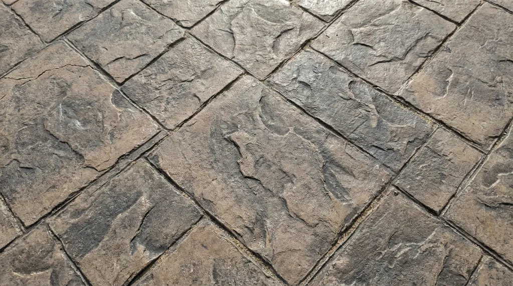 Concrete patio finishing and troweling in Washington DC